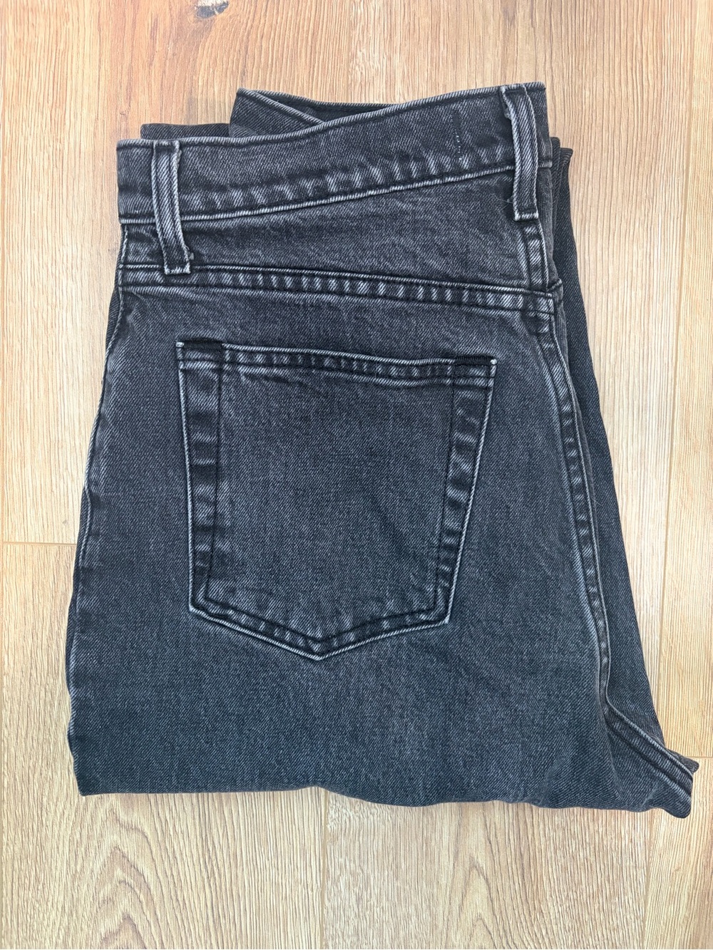 Abercrombie & Fitch Curve Love Ultra High Rise '90s Straight Washed Black Jeans